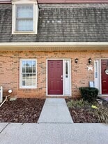 3730 Old Flowery Branch Rd, Unit J3 in Oakwood, GA - Building Photo