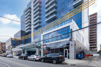 The Farrington in Flushing, NY - Foto de edificio - Building Photo