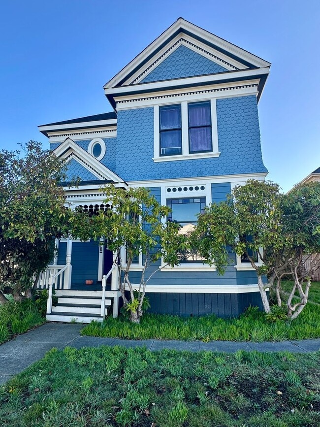 property at 1603 I St