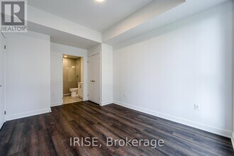 3030 Pharmacy Ave in Toronto, ON - Building Photo - Building Photo