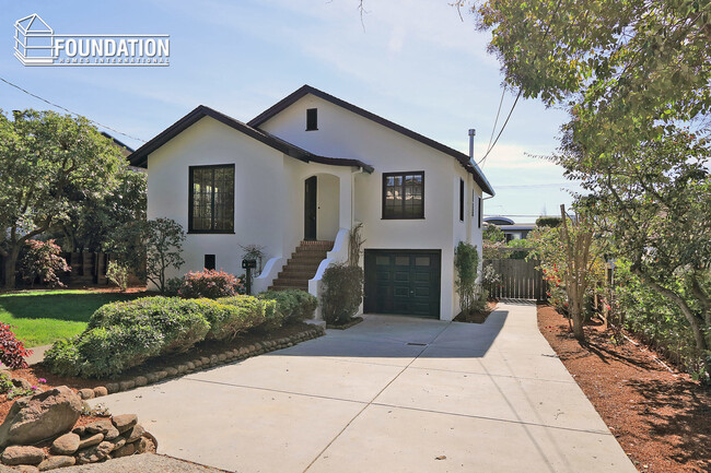 property at 18 Amicita Ave