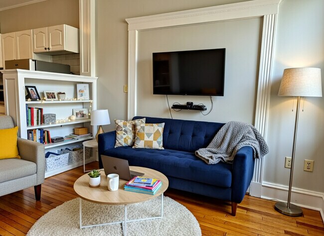 330 St Paul St in Brookline, MA - Building Photo - Building Photo