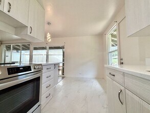 1450 Hunakai St in Honolulu, HI - Building Photo - Building Photo