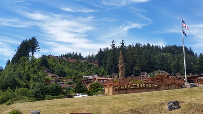 Whaleshead Beach Resort in Brookings, OR - Foto de edificio - Building Photo