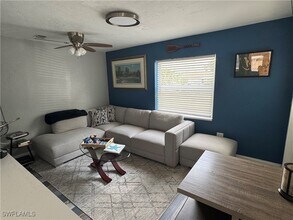 2058 Bayside Pkwy in Ft. Myers, FL - Building Photo - Building Photo