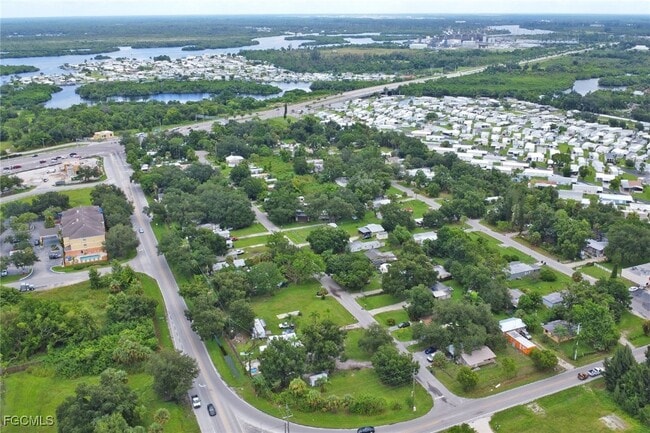 property at 4180 Sabal Ln