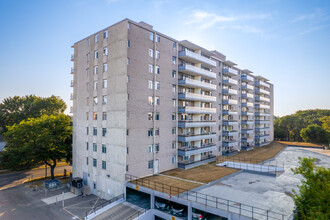 Hager Creek in Burlington, ON - Building Photo - Building Photo