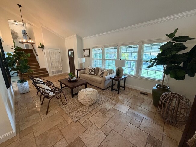 523 Zephyr Cir in Danville, CA - Building Photo - Building Photo