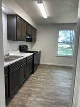 1002 Harris Dr in Alma, AR - Building Photo - Building Photo