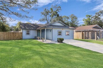 19 Robin Hood Dr in Savannah, GA - Building Photo - Building Photo