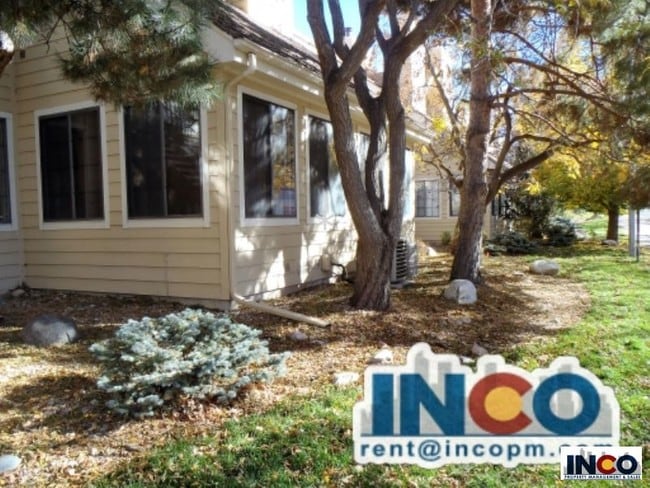 property at 910 S Dahlia St