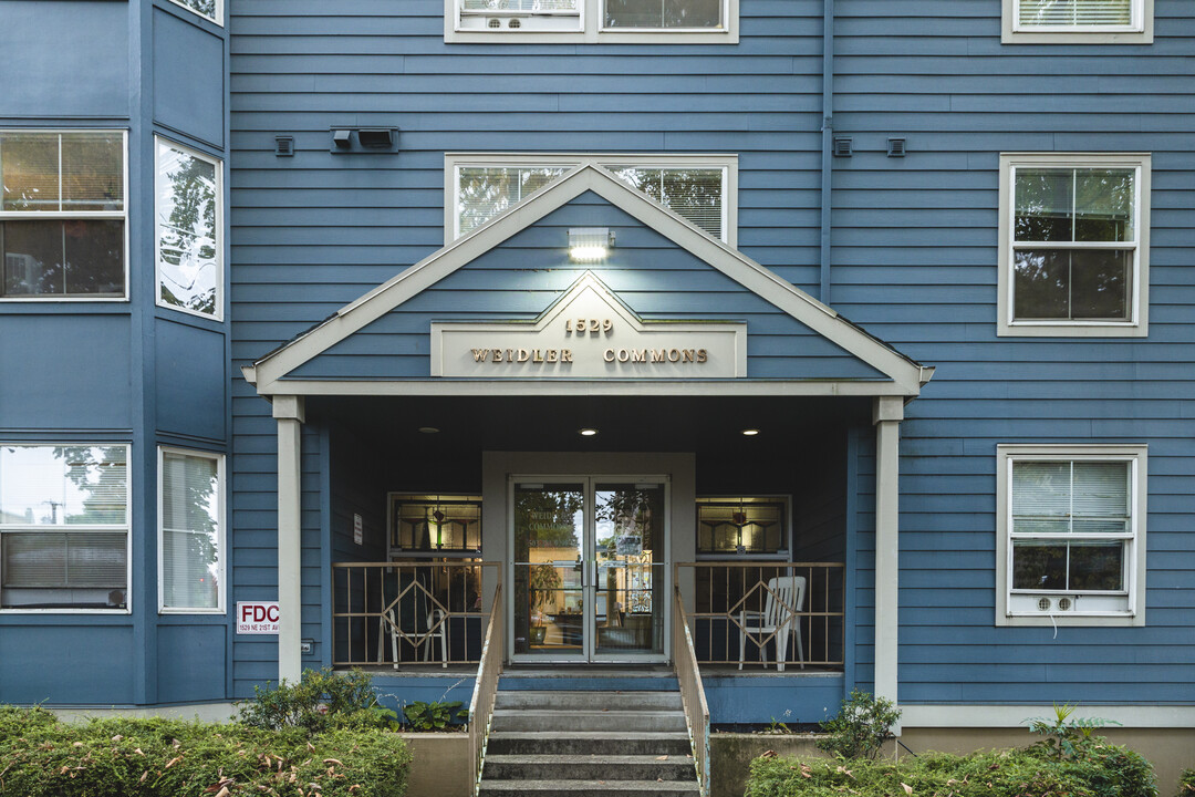 Weidler Commons in Portland, OR - Building Photo