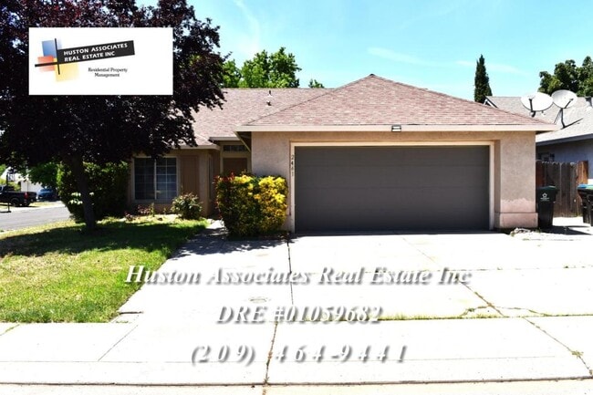 property at 2461 Fairway Glen St