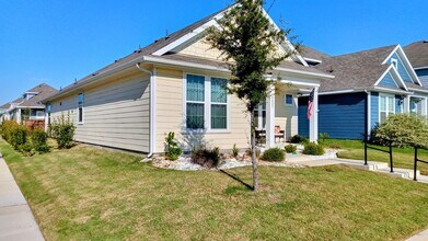 8423 Martinique Mews in Rowlett, TX - Building Photo - Building Photo