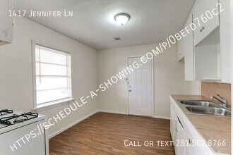 1417 Jennifer Ln in Houston, TX - Building Photo - Building Photo