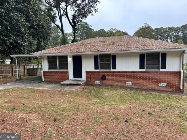 595 Lyle Dr SE in Marietta, GA - Building Photo - Building Photo