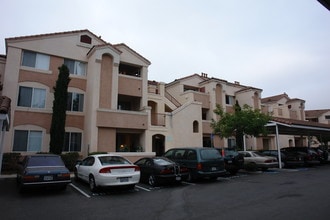 Park Vista Apartments in Fremont, CA - Building Photo - Building Photo