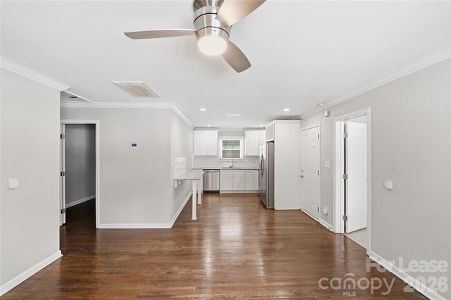 2521 Dora Dr in Charlotte, NC - Foto de edificio - Building Photo