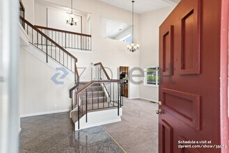 394 Falcon Way in Hercules, CA - Building Photo - Building Photo