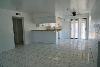 8524 Haupt Ave in Bakersfield, CA - Building Photo - Building Photo