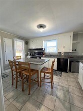 89 Wells St in Westerly, RI - Building Photo - Building Photo