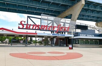 141 N Water St, Unit 36 in Milwaukee, WI - Building Photo - Building Photo