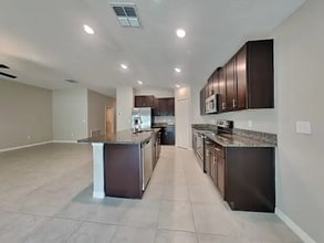 11168 Riley Pines Cir in Gibsonton, FL - Building Photo - Building Photo