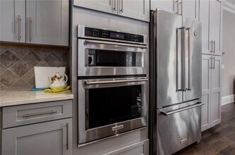 4939 Kentwood Dr in Marietta, GA - Building Photo - Building Photo