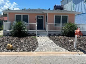 5 82nd Ave in Treasure Island, FL - Building Photo