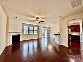 10932 Burnt Leather Ln in Charlotte, NC - Building Photo - Building Photo