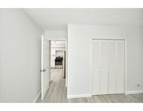 668 Third St-Unit -3S in Fall River, MA - Building Photo - Building Photo