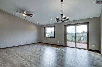 241 Cole Dr in Eau Claire, WI - Building Photo - Building Photo