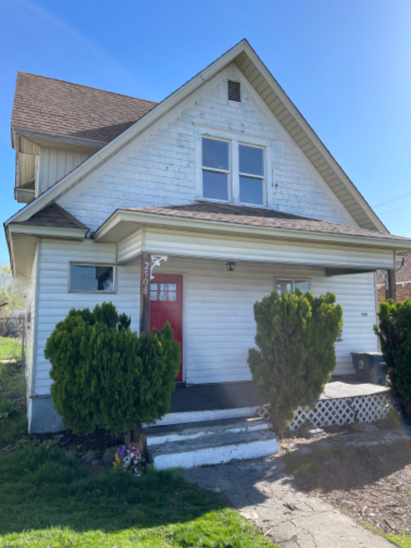 property at 2508 E 1st Ave