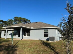 1391 Seahouse St, Unit 3013 in Sebastian, FL - Foto de edificio - Building Photo