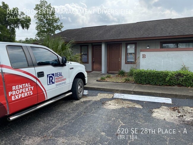 property at 620 SE 28th Pl