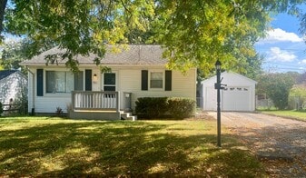 761 Taylor St in Chelsea, MI - Building Photo