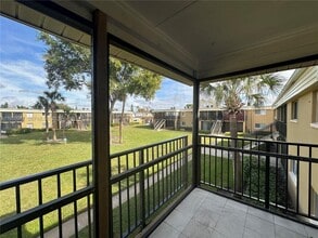 1000 Lake of the Woods Blvd in Fern Park, FL - Building Photo - Building Photo