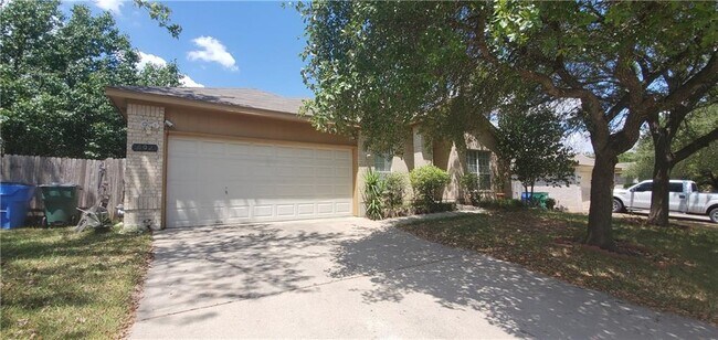 602 Wagon Wheel Trail in Pflugerville, TX - Foto de edificio - Building Photo