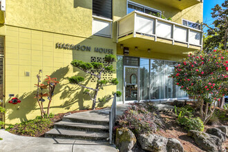 Harrison House in Oakland, CA - Building Photo - Building Photo