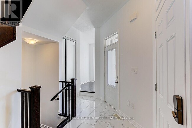38 Casely Ave. in Richmond Hill, ON - Building Photo - Building Photo