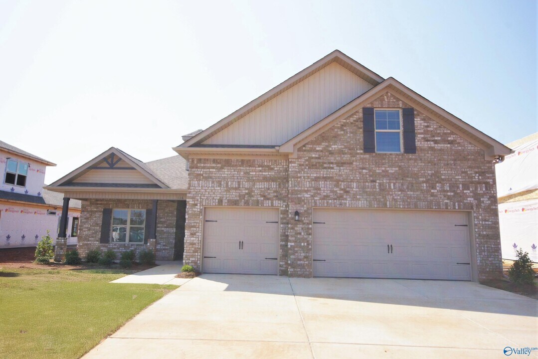 116 Bridgemill Ave in Madison, AL - Building Photo