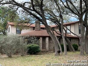 4503 Shavano Woods in San Antonio, TX - Building Photo - Building Photo