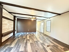 123 Norene St in Conroe, TX - Building Photo - Building Photo