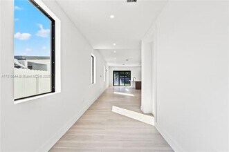 740 NW 24th Ct in Miami, FL - Building Photo - Building Photo