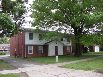 Newport Apartments in Louisville, KY - Foto de edificio