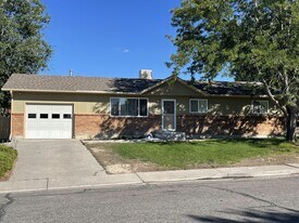 1201 Centennial Dr in Montrose, CO - Building Photo