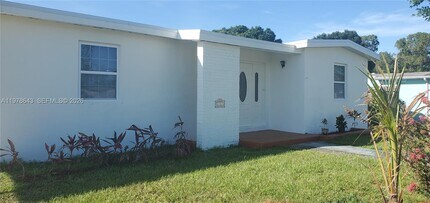 131 SE Serenata Ct in Port St. Lucie, FL - Building Photo - Building Photo