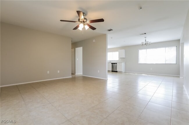 3850 Pan American Blvd in North Port, FL - Building Photo - Building Photo