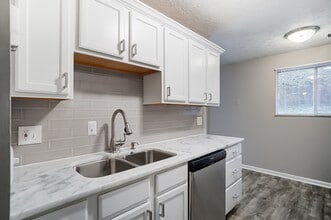 The Heritage at Wyoming in Wyoming, OH - Building Photo - Interior Photo
