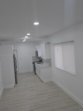 14410 NE 5th Pl in Miami, FL - Building Photo - Building Photo